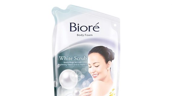 Biore Bright Body Foam White Scrub Refill 250ml