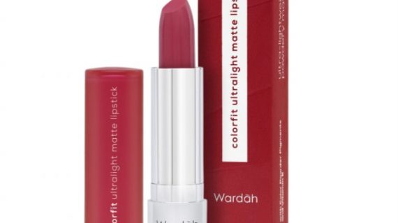 Wardah Colorfit Ultralight Matte Lipstick 07 Chimson Red 3.6 gr 2