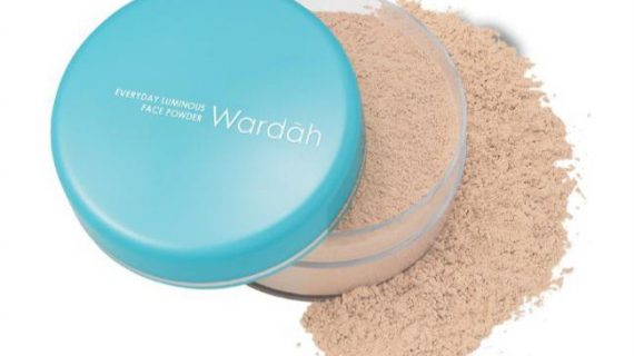 Wardah Everyday Luminous Face Powder 01 Light Beige 30 gr 1