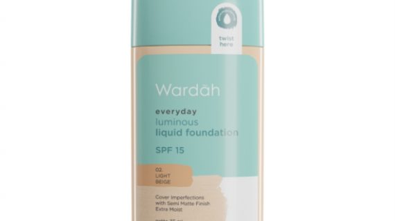 Wardah Everyday Luminous Liquid Foundation 02 Light Beige 40 ml 1