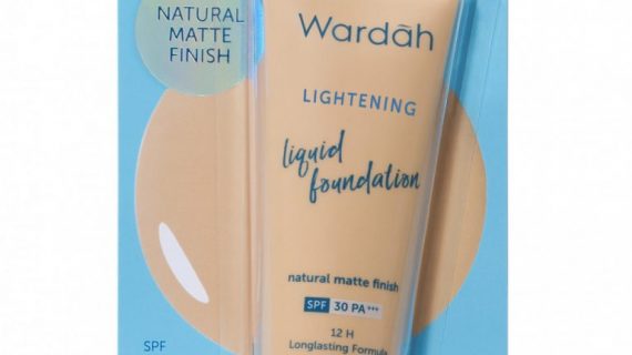 Wardah Lightening Liquid Foundation 03. Ivory
