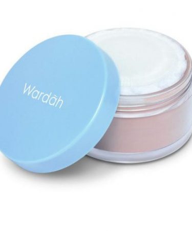 Wardah Lightening Matte Powder 01 Light Beige 20g