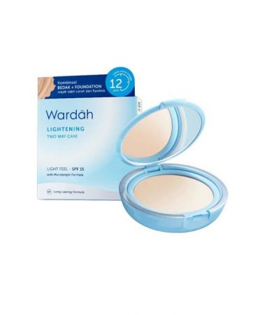 Wardah Lightening Two Way Cake Light Feel 05 Beige 12 gr