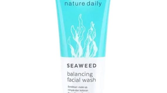Wardah Nature Daily Seaweed Balancing Facial Wash 60 ml