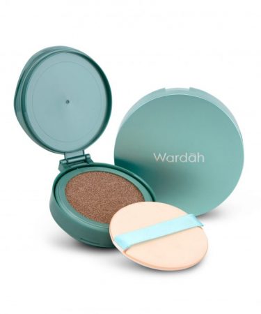 Wardah Refill Exclusive Flawless Cover Cushion 03 Sandy Beige 15 gr