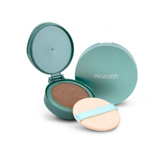 Wardah Refill Exclusive Flawless Cover Cushion 03 Sandy Beige 15 gr