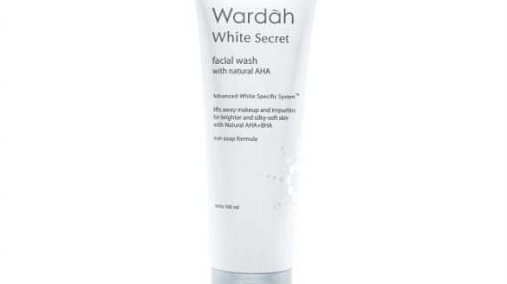 Wardah White Secret Facial Wash with AHA 100ml - 1