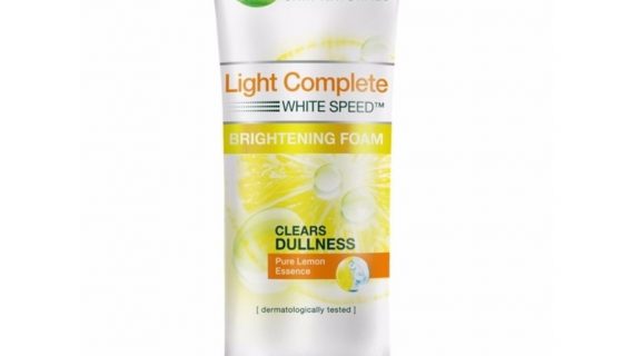 Garnier Light Complete White Speed Multi-Action Brightening Foam 50ml
