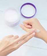 Hatomugi Skin Conditioning Gel 180g - Gambar 2