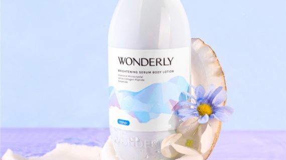Wonderly Brightening Serum Body Lotion Voyage 300 mL 1